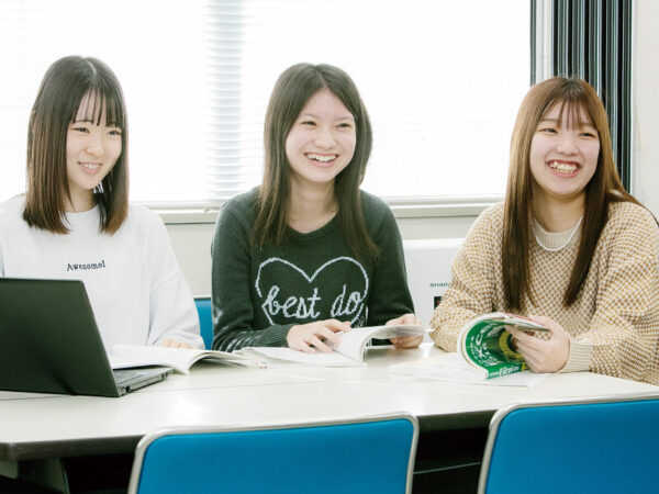 ビジネスキャリア科生徒1