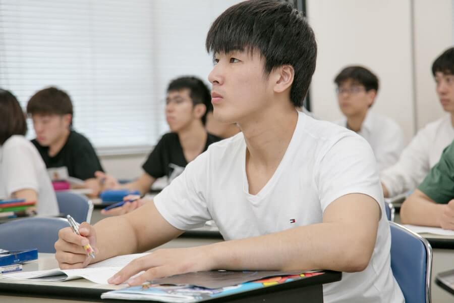 公務員科 男性生徒
